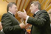 Повысить Януковичу или урезать Ющенко?