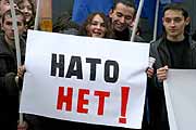 Украинцы голосуют против НАТО