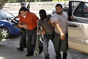 «Хамас» бомбит бойцов «Фатх», а те надевают женские тряпки и бегут в Египет