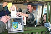 Украина. Кому - выборы, кому - референдум