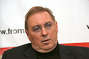 Дмитрий Выдрин: "Нас ждет медленное избавление от веры в чудеса"