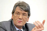 Ющенко запретил маневры авиации в День Независимости