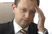 Яценюк пригрозил уходом в отставку