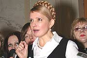 Тимошенко хочет сэкономить на населении из-за кризиса