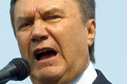 Янукович предупредил, что Украина может вляпаться в дерьмо