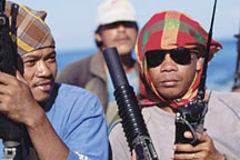 Сомалийские пираты освобождают украинскую «Фаину»