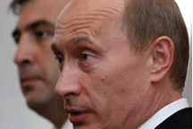Найдено доказательство, что Путин и Саакашвили – родственники