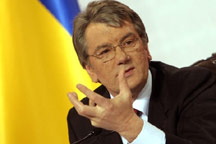 Ющенко возлагает ответственность за бардак на Тимошенко!