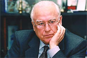 Он улетел. Вернуться не обещал