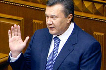 Янукович угрожает заблокировать работу парламента