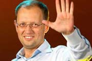На открытие запорожского «фронта» Яценюка «благословил» Янукович