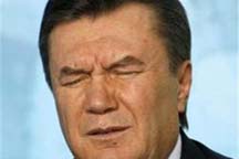 Януковича не пустили в монастырь!