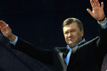 Янукович заявляет, что Украина не может существовать без НАТО