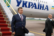Виктор Янукович заехал на улицу Бандеры