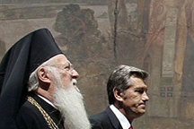 Вселенский патриарх взялся за украинских раскольников