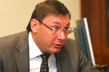 Уходя с поста министра, Луценко прихватил телеархив МВД?