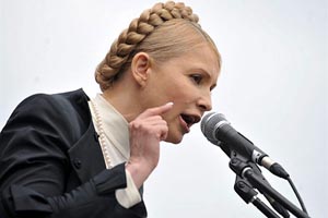 Тимошенко не нравится, как Янукович «нарезает салями»