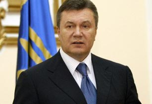 Луценко рассказал, сколько человек охраняют лично Януковича