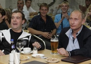 Путин рассказал, кто хорошо играет на ЧМ-2010...