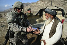 Американские военные спонсируют талибов?!