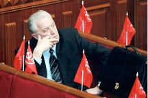 Грач хочет от КПУ отставки Азарова