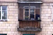 Плевок на балкон: власть надеется заставить киевлян заняться ремонтом