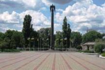 Кернес собрался снести монумент Независимости Украины в Харькове