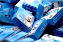 Киевская милиция охотится на бело-голубую «Партию кондомов»
