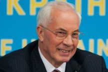 Азаров: министры будут!