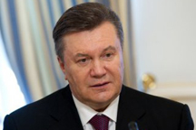 Янукович сделал  десять тысяч матерей героинями