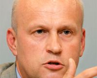 Рыбачук: Украина будет спасена, если дать власти кувалдой меж рог