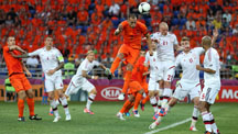Первая сенсация на Евро-2012:  cборная Дании обыграла Голландию впервые с 1967 года