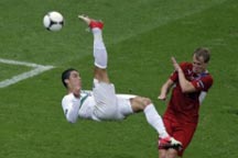 Евро-2012: Португалия c трудом одержала победу. ВИДЕО