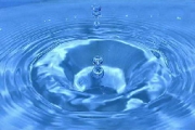 Обычная вода - самое полезное средство для красоты и здоровья