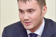 Янукович-младший в баре изучал психологию людей