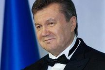 Янукович скромно признался, что он полиглот