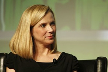 Глава Yahoo! пообещала сотрудникам новые смартфоны