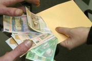 Украинцы готовы получать зарплату неофициально, лишь бы ее платили