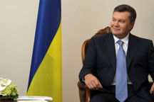 Янукович сделал орденоносцами Цушко и Мартынюка