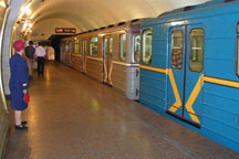 Киевское метро будет ездить медленнее
