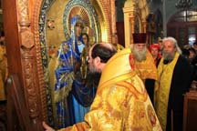 В Луганск привезли уникальную чудотворную икону