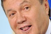Коморовский хочет убедить Януковича отказаться от жестов