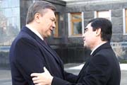 Янукович подложил Туркменистану свинью