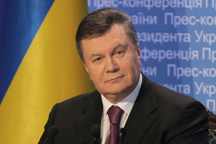 Янукович издал указ по борьбе со снегопадом