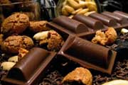 Тур для сладкоежек: где шоколад льется рекой, а в конфеты добавляют абсент