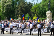 В Кишиневе требуют "выгнать русских оккупантов"