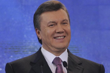 Янукович в поте лица написал депутатам 576 страниц Послания
