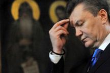 Янукович в субботу решил помолиться Богу