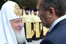 Щедро раздав ордена, Янукович нарушил законы Украины