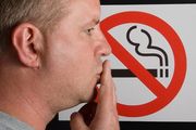 Проблема запрета курения состоит из двух частей – экс-министр